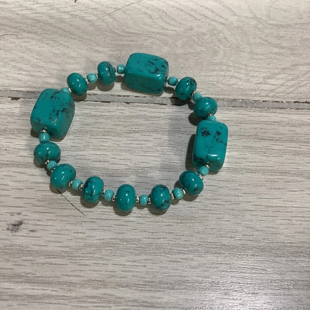 Silvertone Bracelet w/ Aqua Beaded‎ Square Smooth Vintage